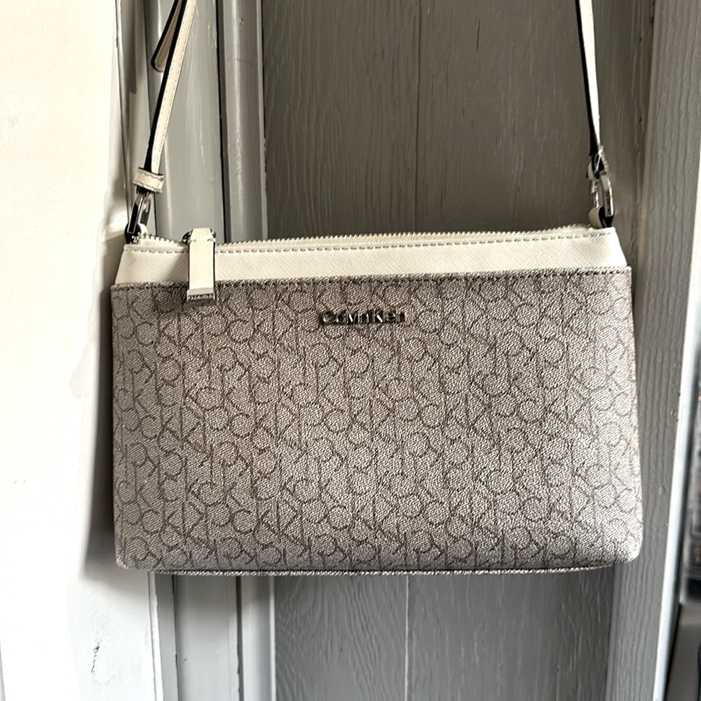 Calvin Klein Crossbody
